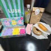 ヒメ日記 2026/01/04 04:20 投稿 るん 黒い金魚（札幌）