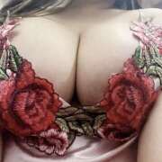 めい めい 巨乳痴女専門店 萌えの隣人 新宿店