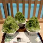 飯沢しょうこ 赤福氷🍧 ホットポイントヴィラ