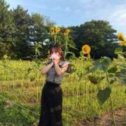 さゆな 夏といえば‼️🌻 THE ESUTE 渋谷