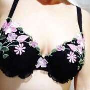 ヒメ日記 2025/04/06 11:59 投稿 ちひろ 逢って30秒で即尺