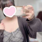 さとみ 出勤中 池袋添い寝女子