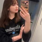 りか 明日は出勤します🙇♀️ MOMO(モモ)