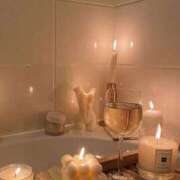 あき おはようございます！本日出勤します💕 池袋しろパラ