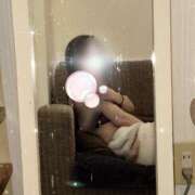 秋津　ちせ☆スレンダー美女 こんばんは ～地元厳選美女がお出迎え～私の部屋にキテネ！トレビの泉