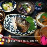 なぎさ 時間のある日は👩‍🍳🎶 Queen Angel(クイーンエンジェル)