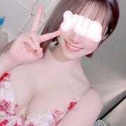 ゆあ 💛ページの中仕舞い込んだ落書きと君の名前何もかも色褪せてくのかな ニュー不夜城