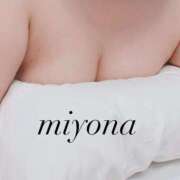 みよな 出勤です☀️ 激情団地妻