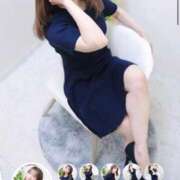 さな 本日出勤！ チェックイン素人専門大人女子