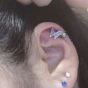 水口 💙ピアス🤍 鶯谷人妻城