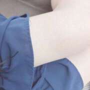 有馬めい 今日は THE痴漢電車.com