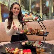 ヒメ日記 2025/12/11 08:32 投稿 挟まれるしかないでしょ？『ぷー』 ESSENCE