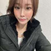 挟まれるしかないでしょ?『ぷー』 ごめんなさい。 ESSENCE