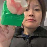 挟まれるしかないでしょ?『ぷー』 おはよう🌞 ESSENCE