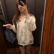 ヒメ日記 2025/11/09 03:48 投稿 もも姫 I know すい～つ 生クリームpie