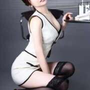 ヒメ日記 2025/11/10 22:51 投稿 えみり Versailles