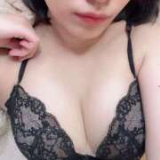 ヒメ日記 2024/12/12 10:08 投稿 浅岡りな 断りきれない美人マッサージ嬢たち