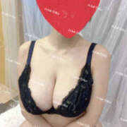 恵梨香(えりか) BIG LOVE エクレア神田-ECLAIR-天然貴姉乳舐手淫