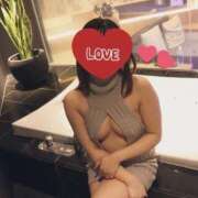 なの いるよん♪ 淫乱痴女エステ