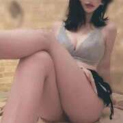 綾里みれ 🌷また明日 皇帝別館（こうていべっかん）