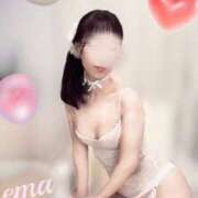 水瀬えま 出勤シフト✨ マダムと紳士