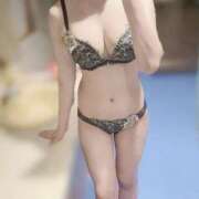 ヒメ日記 2025/12/30 22:31 投稿 めぐる☆恋人同士の距離感 激安フェアリーワンダーランド～従順ど変態＆濃厚ど痴女まみれ〜大人の遊園地〜