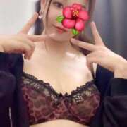 ヒメ日記 2025/11/22 10:15 投稿 須川かえで 全裸美女からのカゲキな誘惑