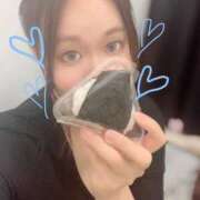 ヒメ日記 2025/11/23 13:54 投稿 須川かえで 全裸美女からのカゲキな誘惑