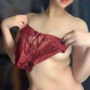 ヒメ日記 2026/04/21 09:25 投稿 須川かえで 全裸美女からのカゲキな誘惑