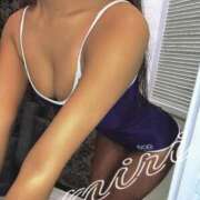 えみり 本日も完売ありがとうございました🙏🏻次回は木曜日🤣 LOVE横浜店(Iグループ)