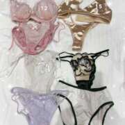 りり ※無題 アート姫