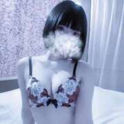 HITOMI （ひとみ） お礼🖤⋆͛*͛ UTAKATA