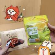れい 出勤したよー🤍⸝ 𖤐 かりんと秋葉原