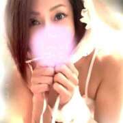 牧野 らぃか 嫌な天気だね…😹＆土日お誘いお待ちしてます💋 SUMIRE