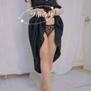 三ツ木 るか ♡えろえろ時間⏰♡ 夜這い専門 発情する奥様たち梅田店