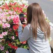 ゆい つつじと春とわたし 千葉 魅惑の人妻