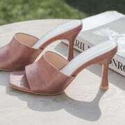 みく/Miku 靴なくなった VERY（ヴェリィ)