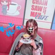 みさき 一緒にたくさん食べて寝て 幸せな生活をしましょう 男爵