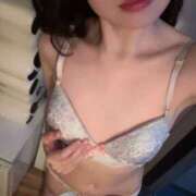 りず 本日🤍 ラズベリードール