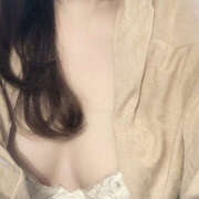 新人　いおり 花火 MADAME Luxe