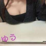 みゆう 今日も🤍🤍 リアル 日本橋店