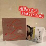 ヒメ日記 2025/01/03 18:48 投稿 ねる 全裸の女神orいたずら痴漢電車