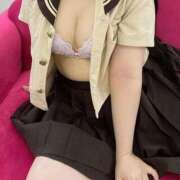 ひな 次回👉🏻👉🏻👉🏻 パンチラJK