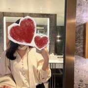 宮根 ほの　現役モデル小顔 明日🫧 ファーストクラス ルビー