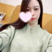 七海(ななみ) います🤎✨ エクレア上野御徒町　天然貴姉乳舐手淫店