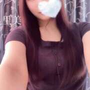 里美(さとみ) おはよう♡ エクレア上野御徒町　天然貴姉乳舐手淫店