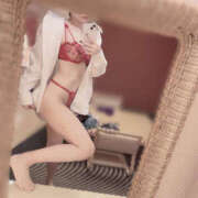 ヒメ日記 2025/12/04 04:16 投稿 みれい クラブバレンタイン神戸西店