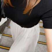 ヒメ日記 2026/10/08 09:27 投稿 まなつ 人妻花かんざし