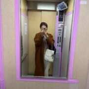 ヒメ日記 2025/11/18 19:17 投稿 香坂 すみれ 人妻セレブ宮殿