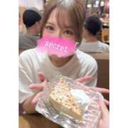 笑来　ここな ふわりちゃんと🍰 ノーパンパンスト スケベなOL梅田・兎我野店